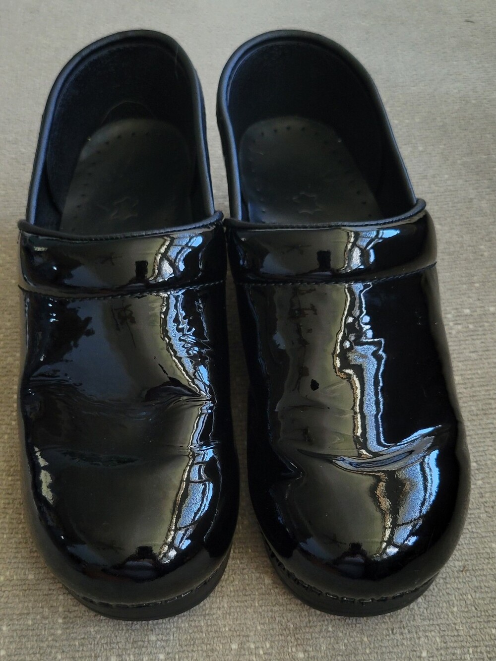 Dansko Black Patent Leather Shiny Non Slip Clog
